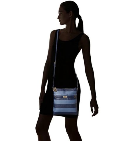Tommy Hilfiger Helen Crossbody 3